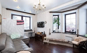 Дом 372м&sup2;, 3-этажный, на длительный срок, 