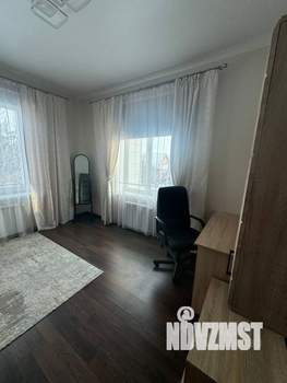 Коттедж 200м&sup2;, 2-этажный, на длительный срок, 