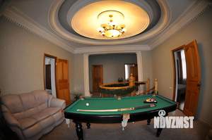 Дом 350м&sup2;, 2-этажный, посуточно, 