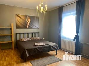 Дом 300м&sup2;, 3-этажный, посуточно, 