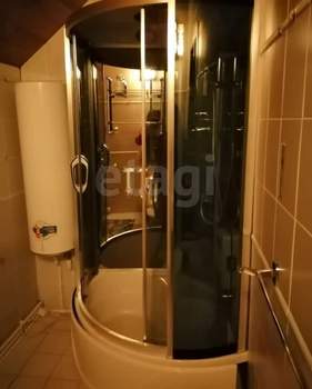 Дом 250м&sup2;, 2-этажный, на длительный срок, 