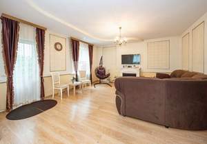 Дом 135м², 2-этажный, на длительный срок, 