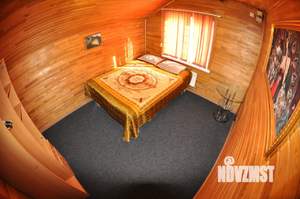 Дом 1000м&sup2;, 2-этажный, посуточно, 