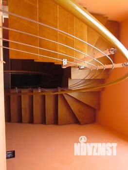 Дом 380м&sup2;, 3-этажный, посуточно, 