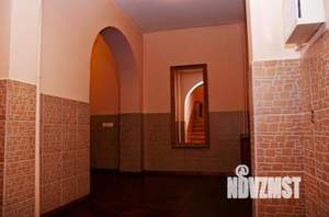 Дом 350м&sup2;, 3-этажный, посуточно, 