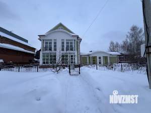 Коттедж 375м&sup2;, 3-этажный, на длительный срок, 