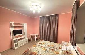 Дом 650м&sup2;, 4-этажный, посуточно, 