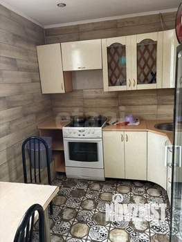 Дом 450м&sup2;, 2-этажный, на длительный срок, 