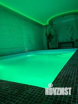 Дом 951м&sup2;, 2-этажный, посуточно, 