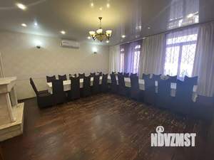 Дом 350м&sup2;, 3-этажный, посуточно, 