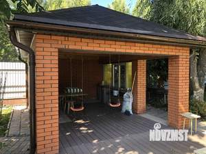 Коттедж 300м&sup2;, 3-этажный, на длительный срок, 