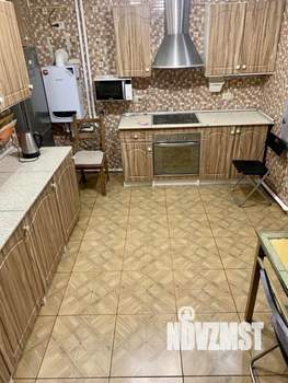 Дом 300м&sup2;, 2-этажный, посуточно, 