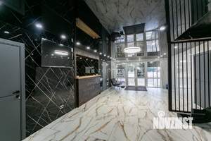 Дом 1000м&sup2;, 3-этажный, на длительный срок, 