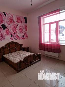 Коттедж 320м&sup2;, 2-этажный, на длительный срок, 