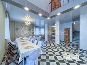 Дом 260м&sup2;, 2-этажный, посуточно, 