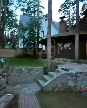 Дом 250м&sup2;, 2-этажный, на длительный срок, 