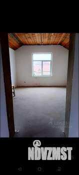 Коттедж 400м&sup2;, 2-этажный, на длительный срок, 