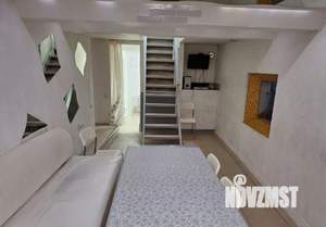 Дом 350м&sup2;, 2-этажный, посуточно, 