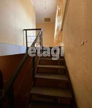 Дом 400м&sup2;, 2-этажный, на длительный срок, 