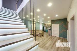 Дом 240м², 2-этажный, на длительный срок, 