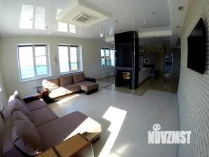 Дом 450м&sup2;, 2-этажный, посуточно, 