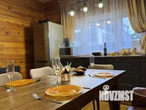 Дом 68м&sup2;, 2-этажный, посуточно, 