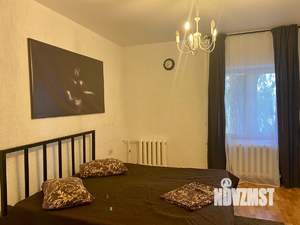 Дом 300м&sup2;, 3-этажный, посуточно, 