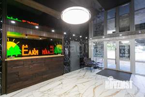 Дом 1000м&sup2;, 3-этажный, на длительный срок, 