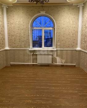 Дом 250м&sup2;, 2-этажный, на длительный срок, 