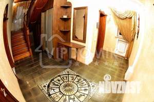 Дом 400м&sup2;, 3-этажный, посуточно, 