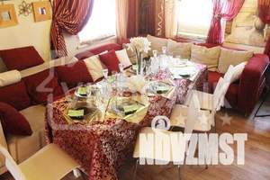 Дом 240м&sup2;, 2-этажный, посуточно, 