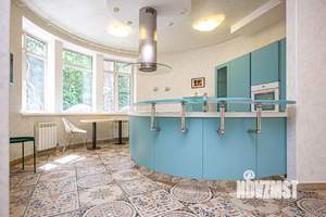 Дом 370м², 3-этажный, на длительный срок, 