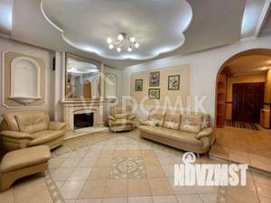 Дом 250м&sup2;, 2-этажный, посуточно, 