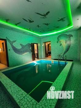 Дом 500м&sup2;, 3-этажный, посуточно, 