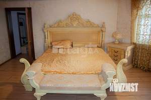 Дом 400м&sup2;, 2-этажный, на длительный срок, 