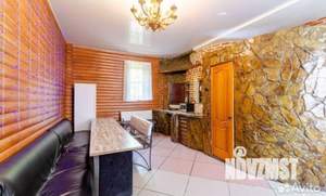 Дом 200м&sup2;, 3-этажный, посуточно, 