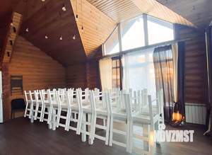 Дом 500м&sup2;, 2-этажный, посуточно, 