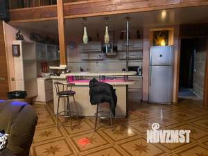 Дом 1000м&sup2;, 2-этажный, посуточно, 