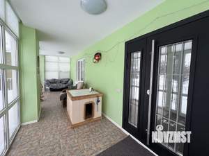 Коттедж 375м&sup2;, 3-этажный, на длительный срок, 