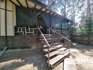 Коттедж 600м&sup2;, 3-этажный, на длительный срок, 