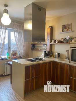 Дом 275м², 2-этажный, участок 5 сот.  