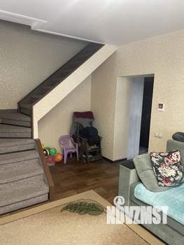 Дом 100м&sup2;, 2-этажный, участок 3 сот.  