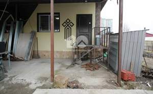 Дом 200м&sup2;, 3-этажный, участок 4 сот.  