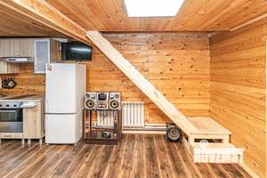 Дом 70м&sup2;, 2-этажный, участок 4 сот.  