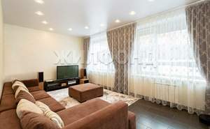 Дом 233м&sup2;, 2-этажный, участок 7 сот.  