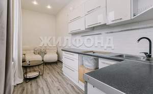 Дом 45м², 2-этажный, участок 6 сот.  