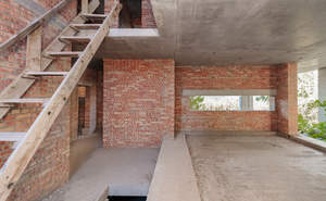 Дом 338м&sup2;, 2-этажный, участок 7 сот.  