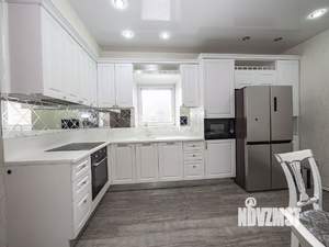 Дом 250м², 3-этажный, участок 10 сот.  
