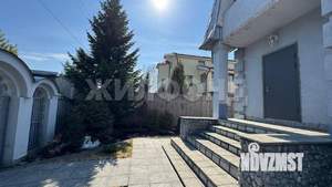 Дом 325м², 2-этажный, участок 9 сот.  