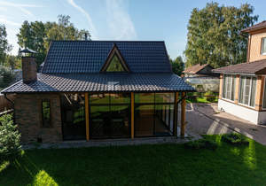 Дом 301м&sup2;, 2-этажный, участок 10 сот.  